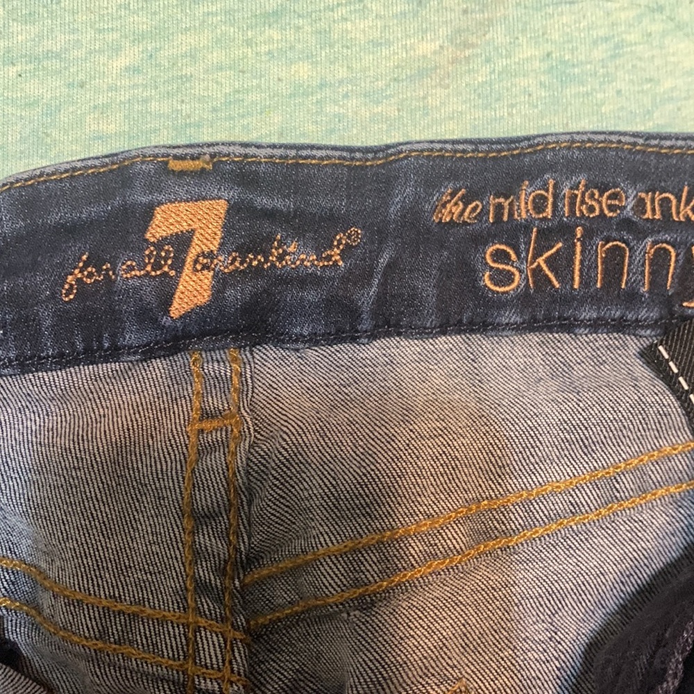 Jeans - Picture 2 of 3